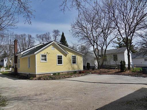 32W035 Army Trail Road Wayne, IL 60184 - Photo 8 of 10