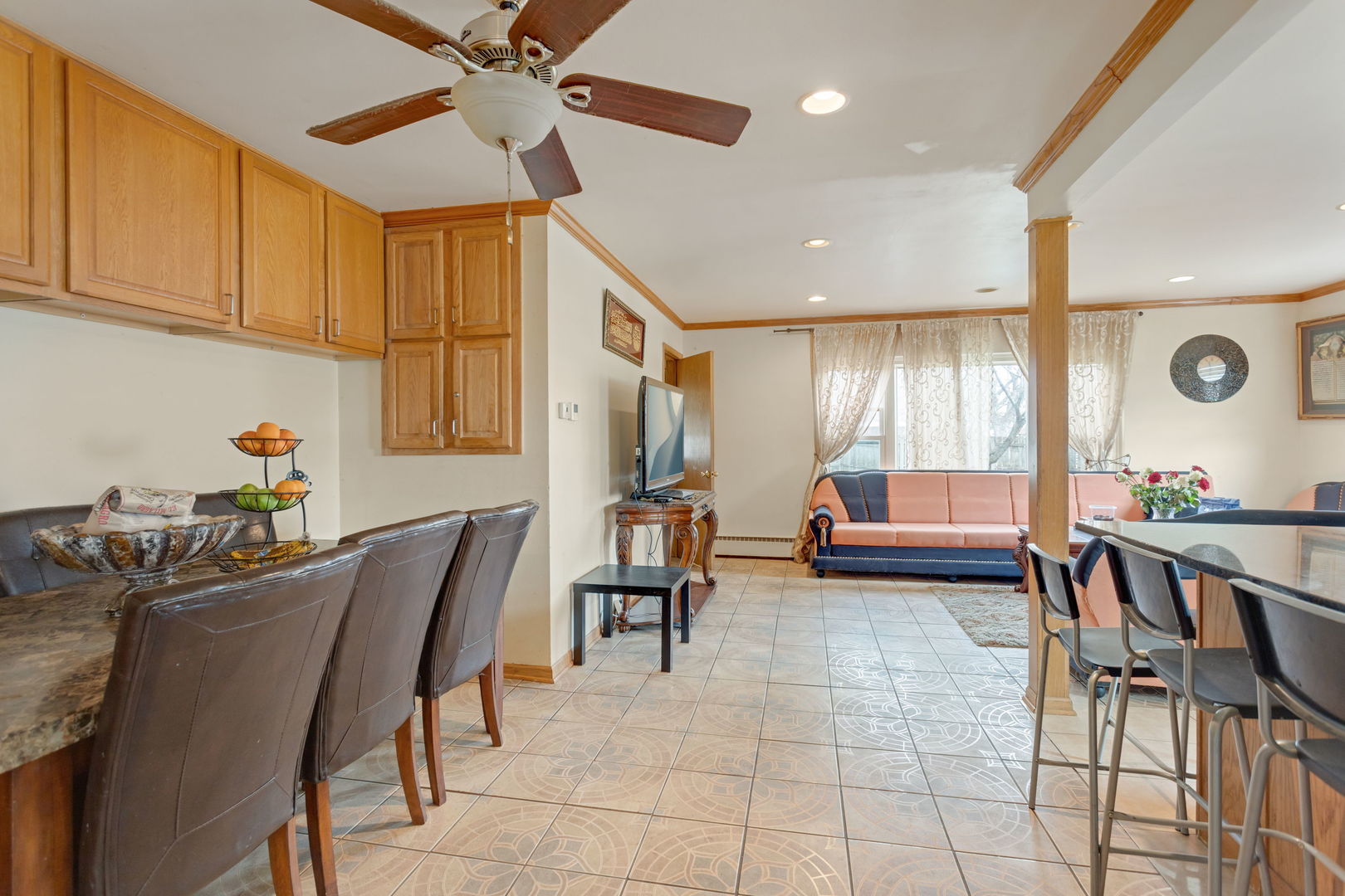 4249 Custer Avenue Lyons, IL 60534 - Photo 5 of 18