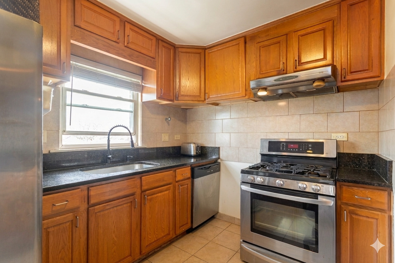 4249 Custer Avenue Lyons, IL 60534 - Photo 7 of 18