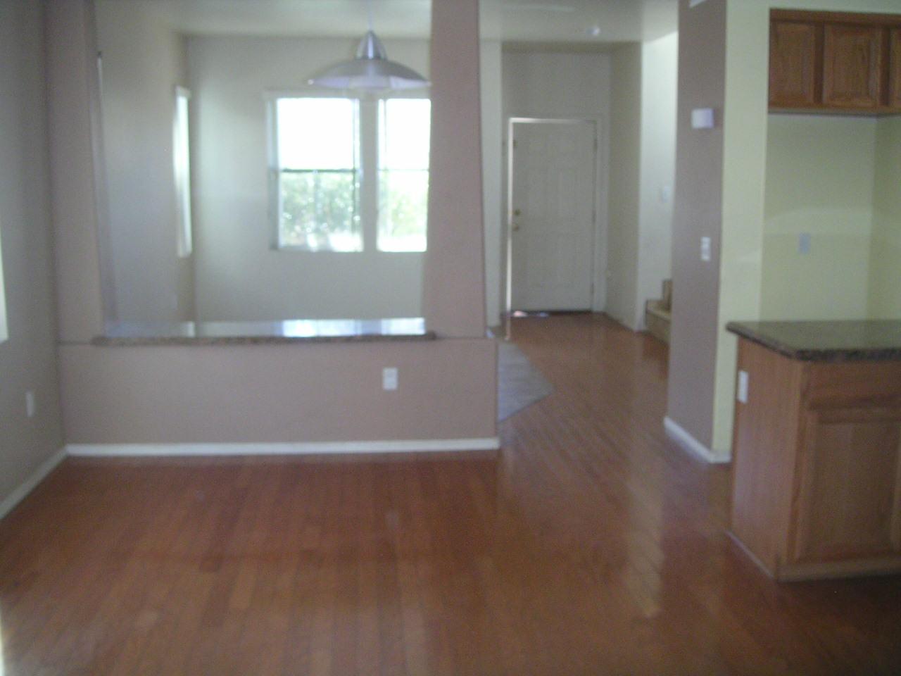 4018 West Carter Road Phoenix, AZ 85041 - Photo 7 of 8 f