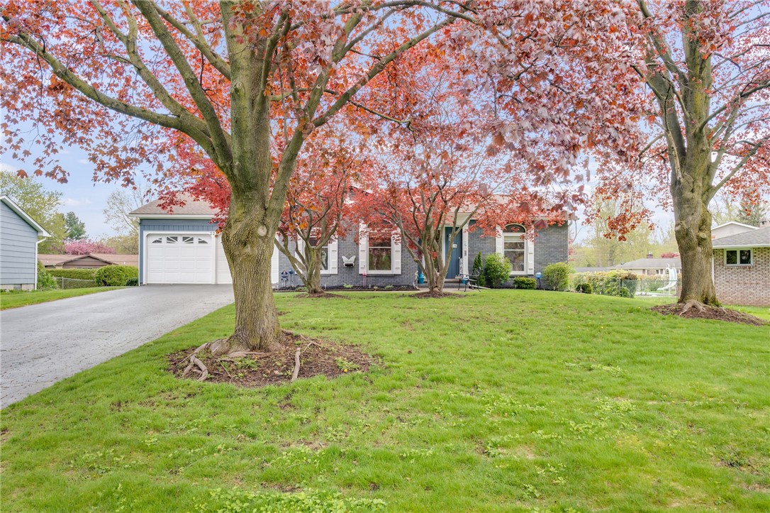 228 Brush Hollow Road Greece, NY 14626 - Photo 2 of 31