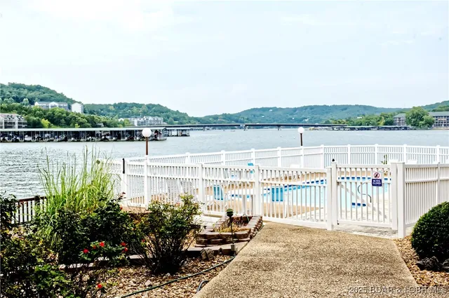 $183,000 | 99 Rock Dove Lane, Unit 2B, Camdenton, MO 65020