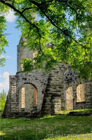 $183,000 | 99 Rock Dove Lane, Unit 2B, Camdenton, MO 65020