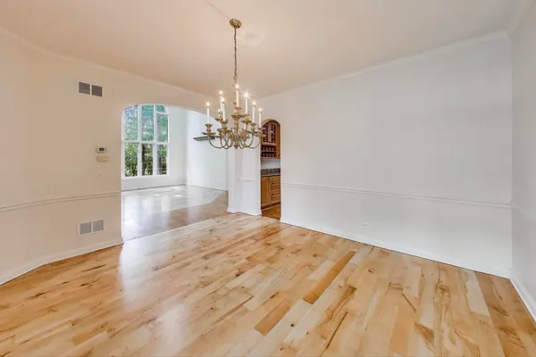 $6,000 | 1620 Timber Woods Lane, Libertyville, IL 60048