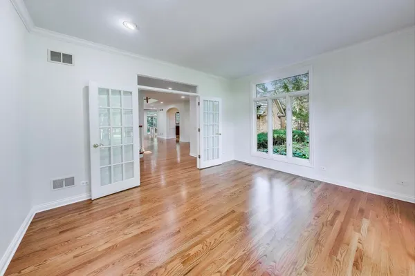 $6,000 | 1620 Timber Woods Lane, Libertyville, IL 60048