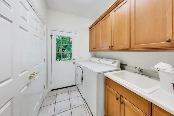 $6,000 | 1620 Timber Woods Lane, Libertyville, IL 60048