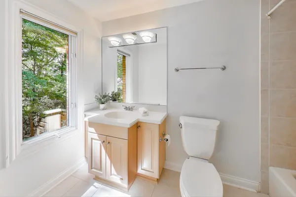 $6,000 | 1620 Timber Woods Lane, Libertyville, IL 60048