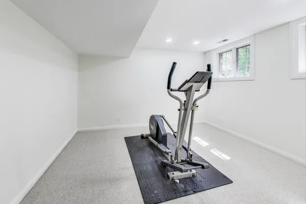 $6,000 | 1620 Timber Woods Lane, Libertyville, IL 60048