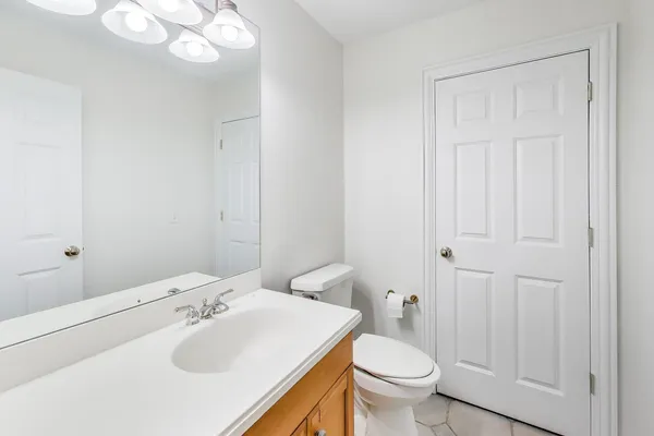 $6,000 | 1620 Timber Woods Lane, Libertyville, IL 60048