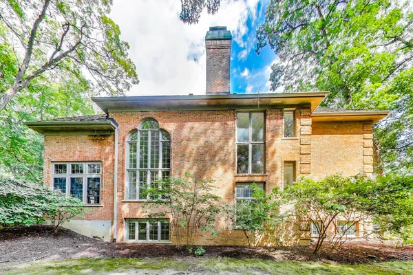 $6,000 | 1620 Timber Woods Lane, Libertyville, IL 60048