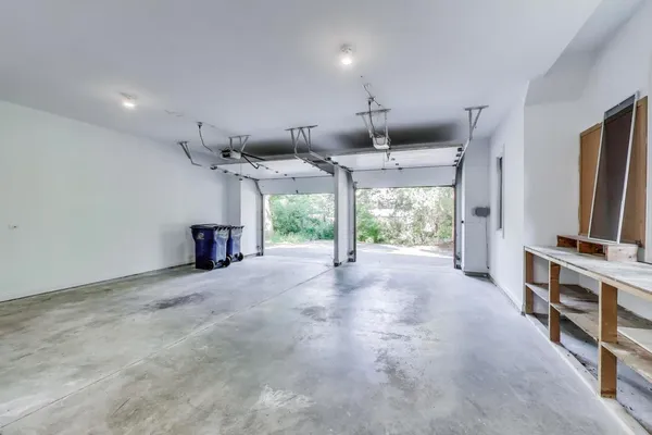 $6,000 | 1620 Timber Woods Lane, Libertyville, IL 60048