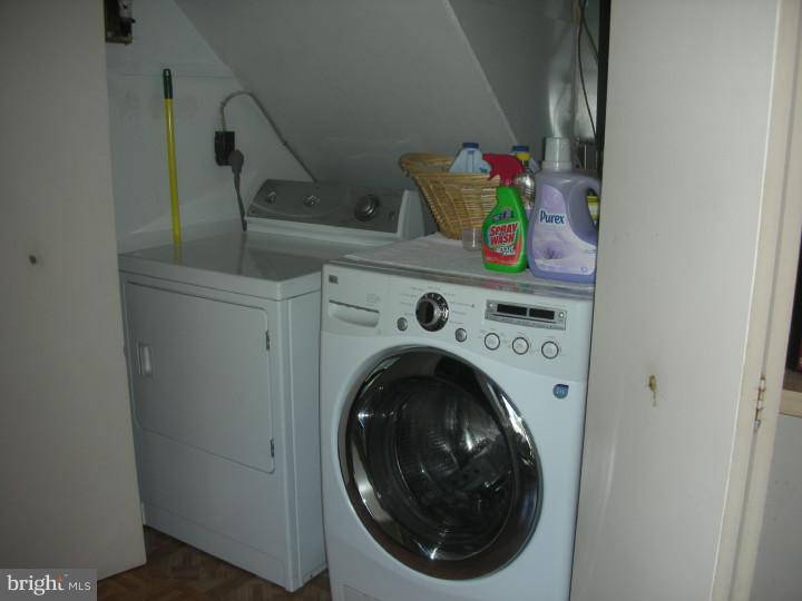 43 Tinder Road Levittown, PA 19056 - Photo 8 of 18 Laundry Room