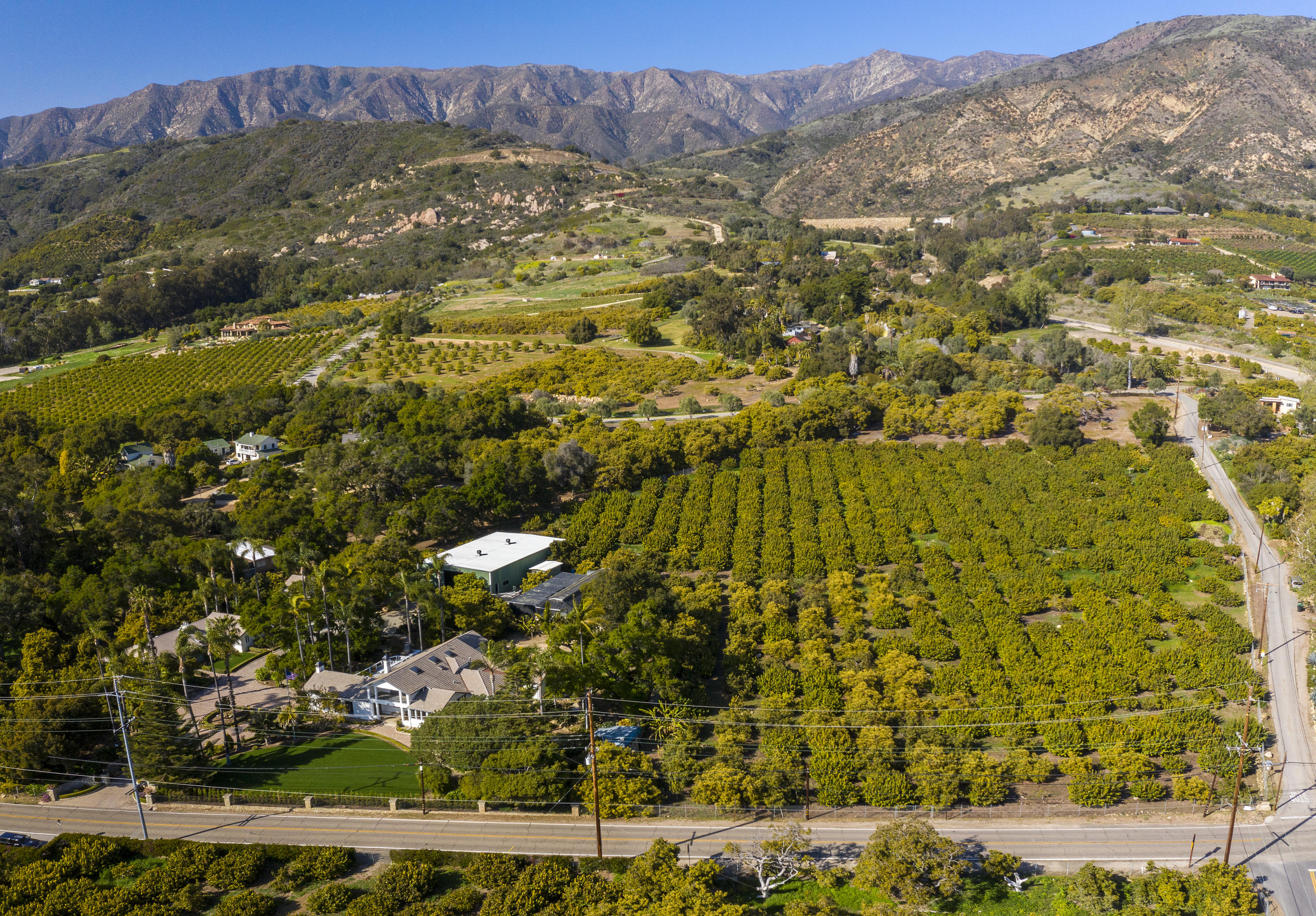 4244 Foothill Road Carpinteria, CA 93013 - Photo 3 of 31 Seaside Carpinteria Family Compound