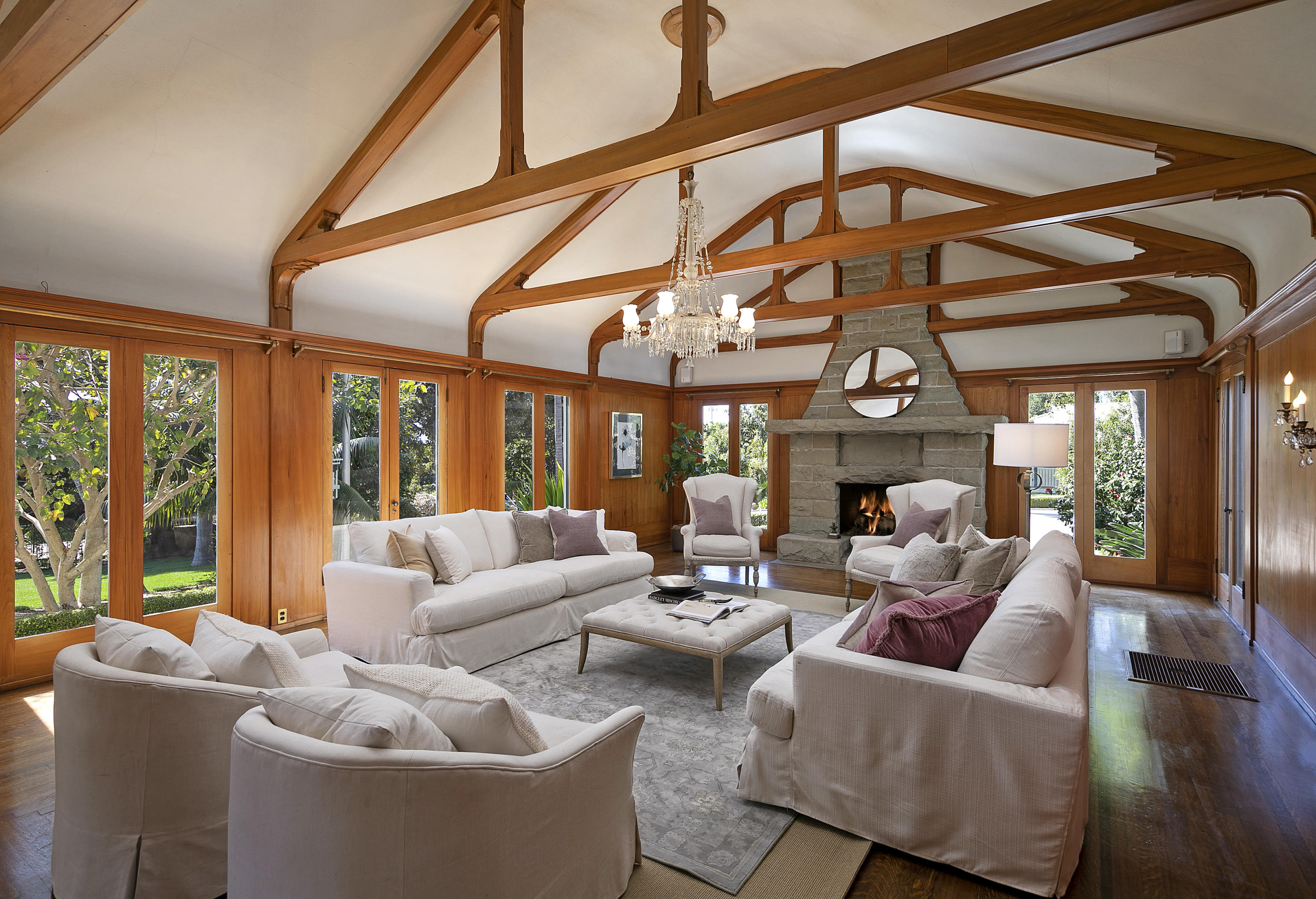 4244 Foothill Road Carpinteria, CA 93013 - Photo 9 of 31 Main Residence