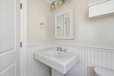 $1,099,000 | 7 Fountain Knoll Lane, Kingston, MA 02364
