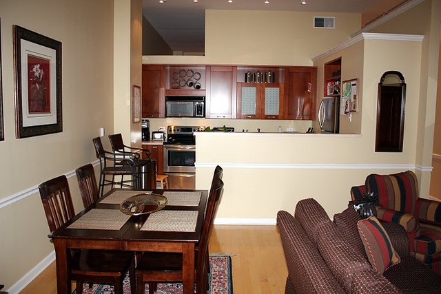 807 Church Street, Unit 407 Evanston, IL 60201 - Photo 6 of 9 a view of a dining room with furniture