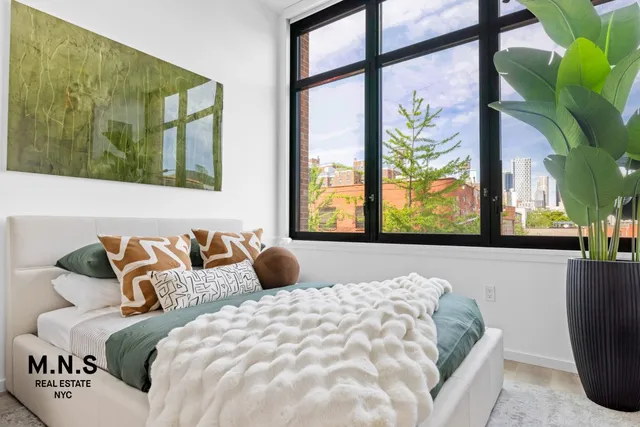 $3,525 | 500 Degraw Street, Unit 302 | Gowanus