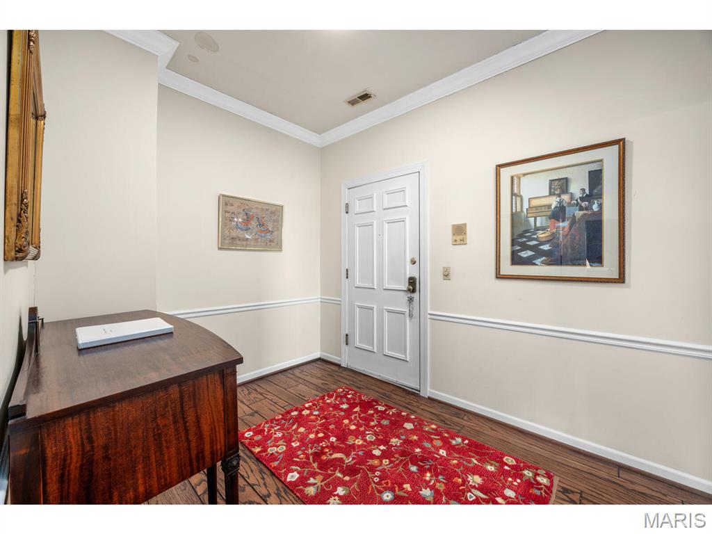 10 Jefferson Road, Unit 3A Webster Groves, MO 63119 - Photo 9 of 48 Gallery Image 9