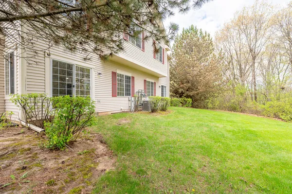 $239,900 | 570 Foxridge Drive, Unit B, Fox Lake, IL 60020