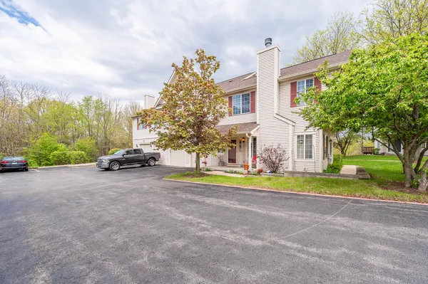 $239,900 | 570 Foxridge Drive, Unit B, Fox Lake, IL 60020