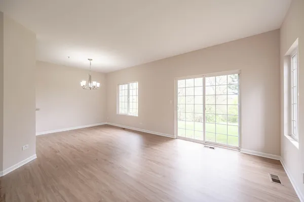 $239,900 | 570 Foxridge Drive, Unit B, Fox Lake, IL 60020
