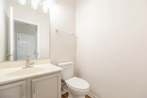 $239,900 | 570 Foxridge Drive, Unit B, Fox Lake, IL 60020
