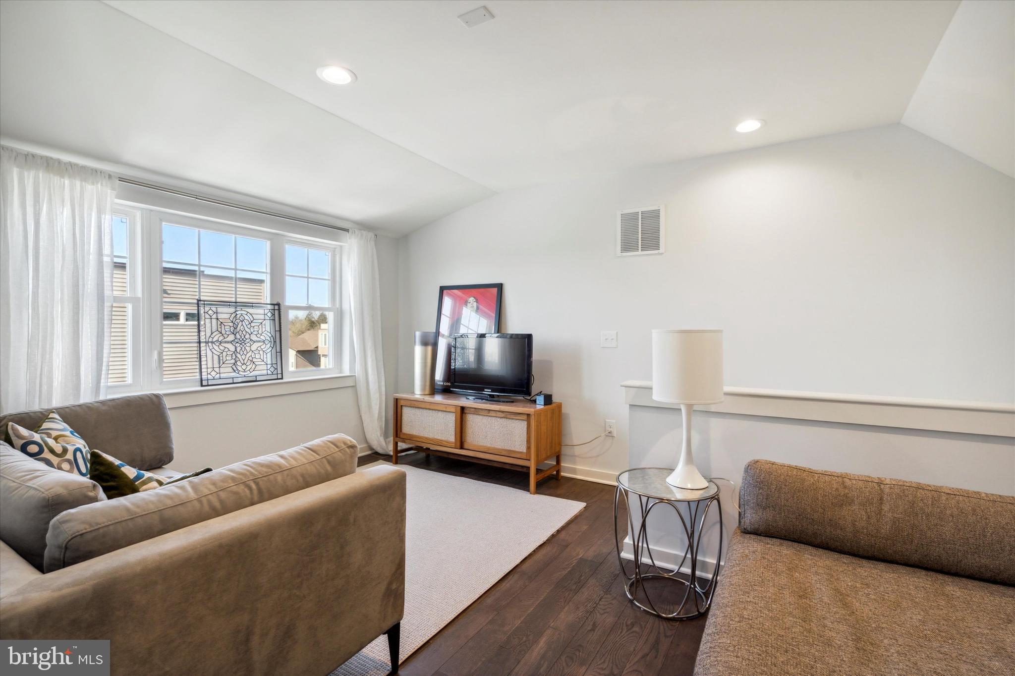 7354 Ridge Avenue, Unit 1 Philadelphia, PA 19128 - Photo 35 of 46