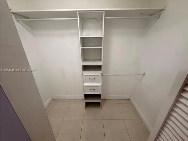 $2,550 | 7075 Northwest 173rd Drive, Unit 1405, Hialeah, FL 33015