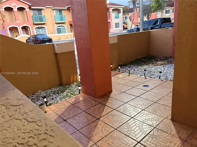 $2,550 | 7075 Northwest 173rd Drive, Unit 1405, Hialeah, FL 33015