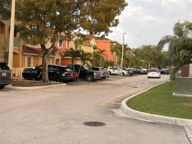 $2,550 | 7075 Northwest 173rd Drive, Unit 1405, Hialeah, FL 33015