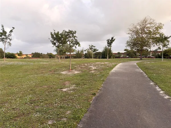 $2,550 | 7075 Northwest 173rd Drive, Unit 1405, Hialeah, FL 33015