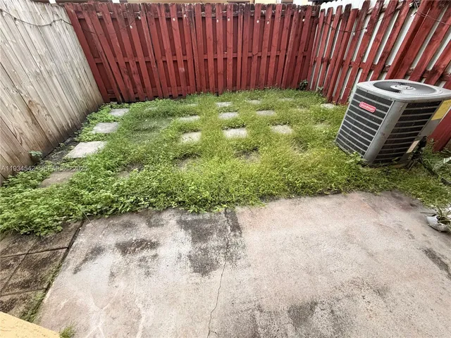 $2,550 | 7075 Northwest 173rd Drive, Unit 1405, Hialeah, FL 33015