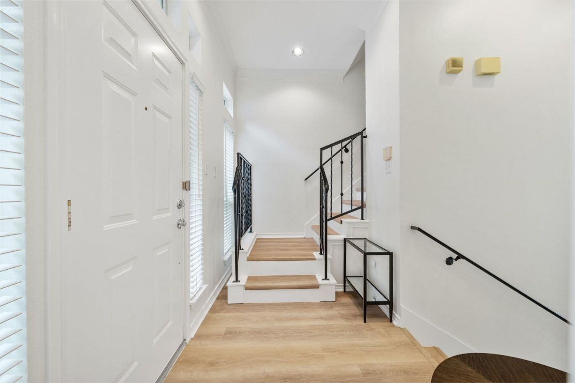 2918 Ranch Road 620, Unit 161 Austin, TX 78734 - Photo 14 of 35 a view of entryway