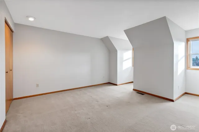 $650,000 | 2881 Initial Avenue, Enumclaw, WA 98022