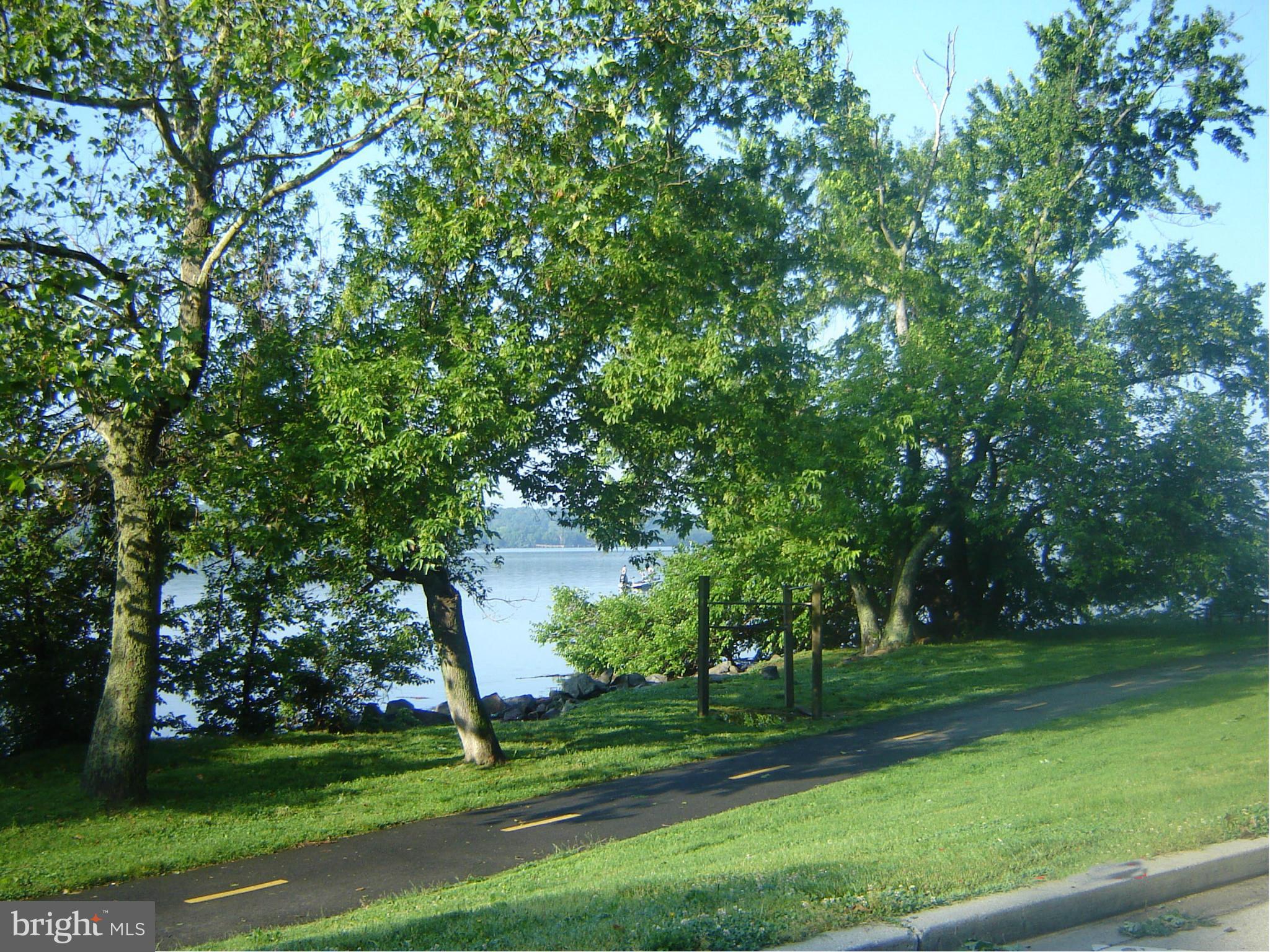 8029 Washington Road Alexandria, VA 22308 - Photo 24 of 27 George Washington Parkway