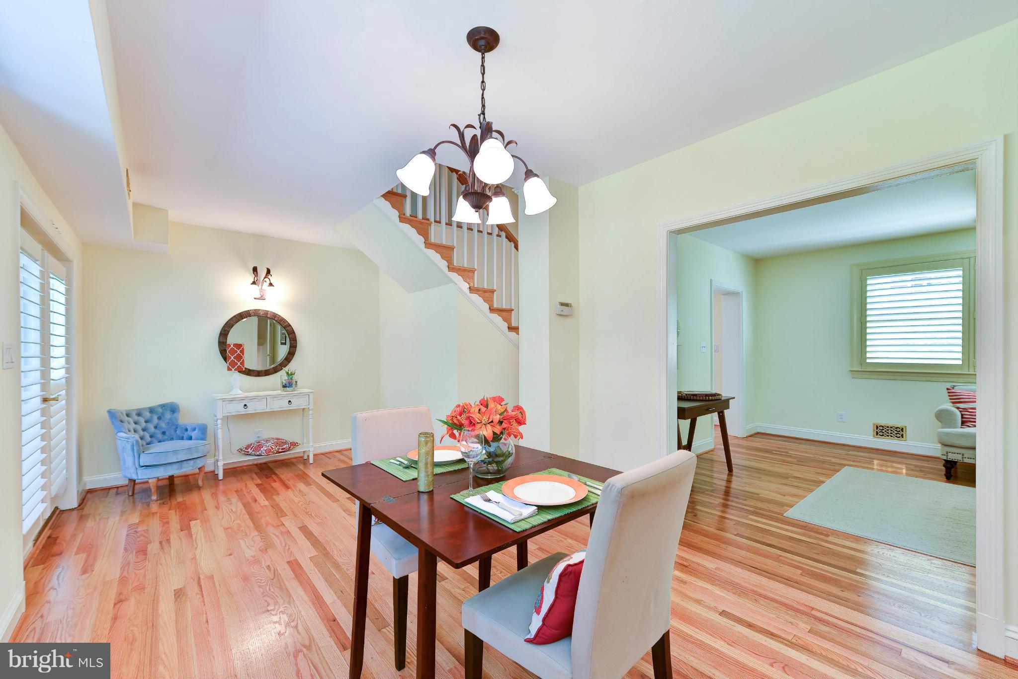 8029 Washington Road Alexandria, VA 22308 - Photo 9 of 27 Dining Room