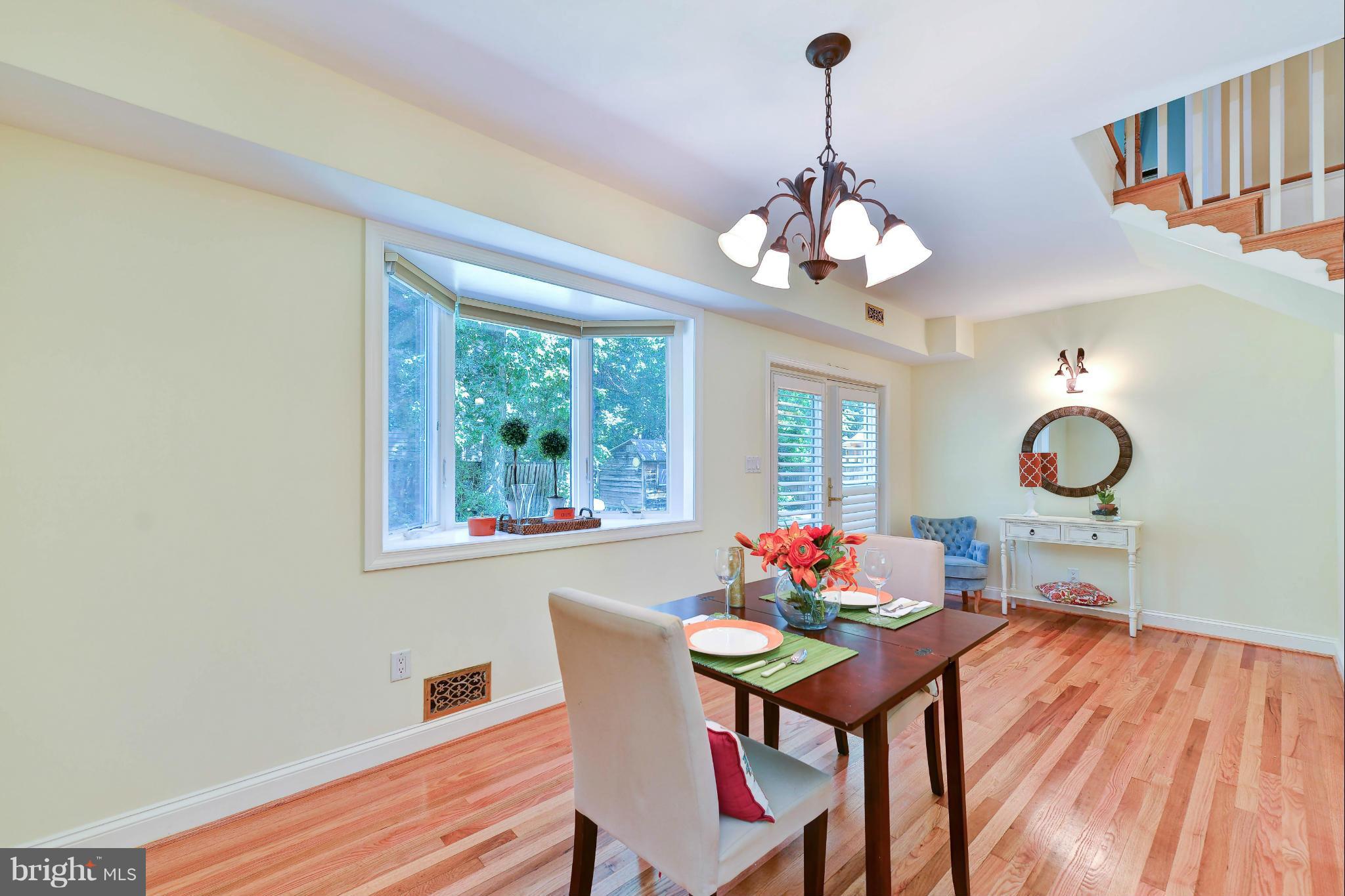 8029 Washington Road Alexandria, VA 22308 - Photo 10 of 27 Dining Room