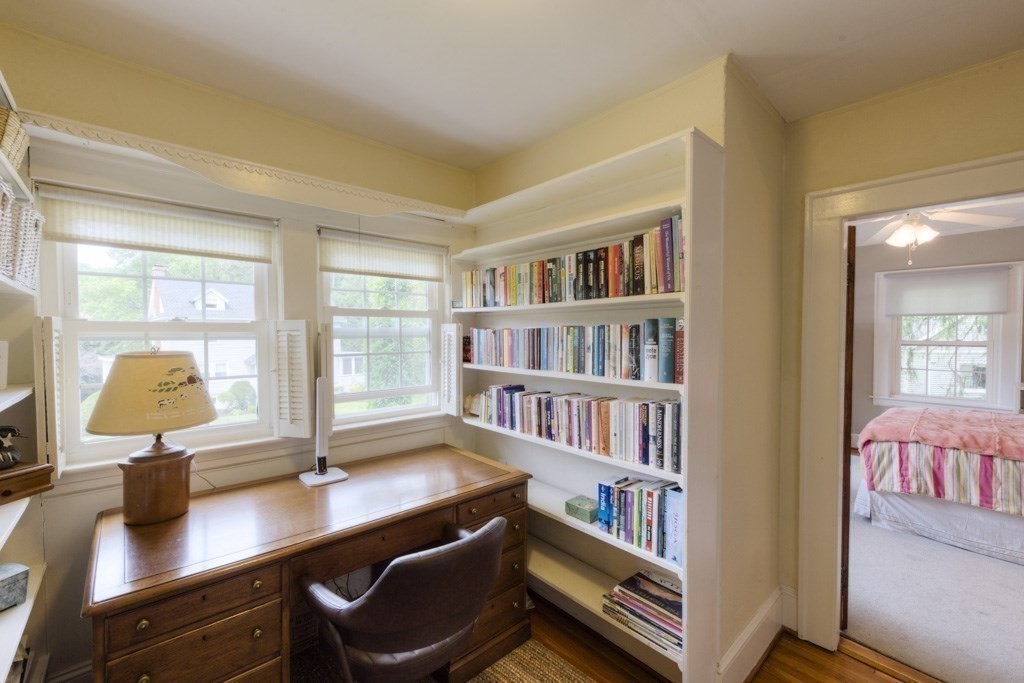 8 Creswell Road Worcester, MA 01602 - Photo 25 of 40 Gallery Image 25