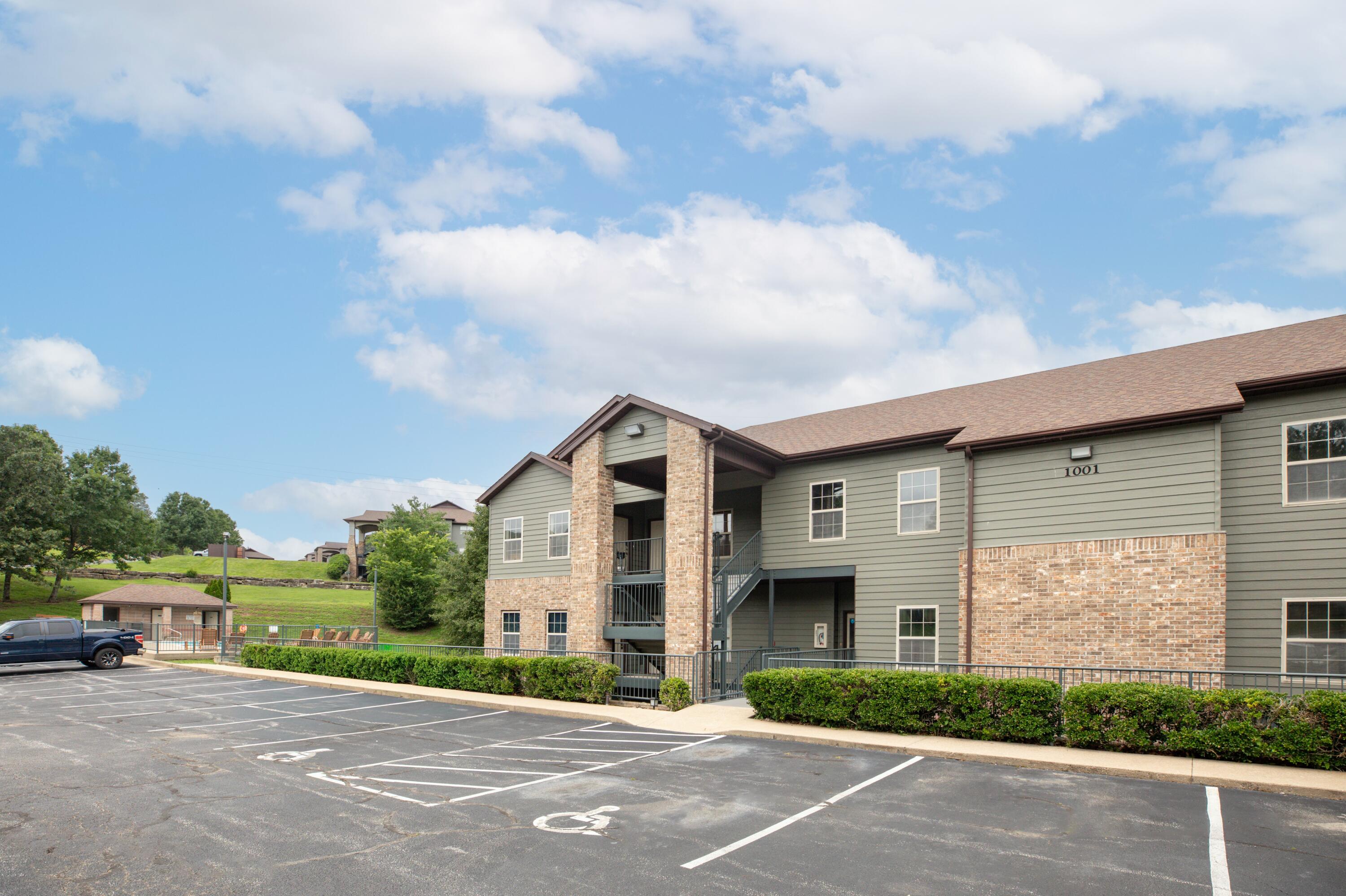 1001 Golf Drive, Unit 10 Reeds Spring, MO 65737 - Photo 16 of 26 1001Golf-3