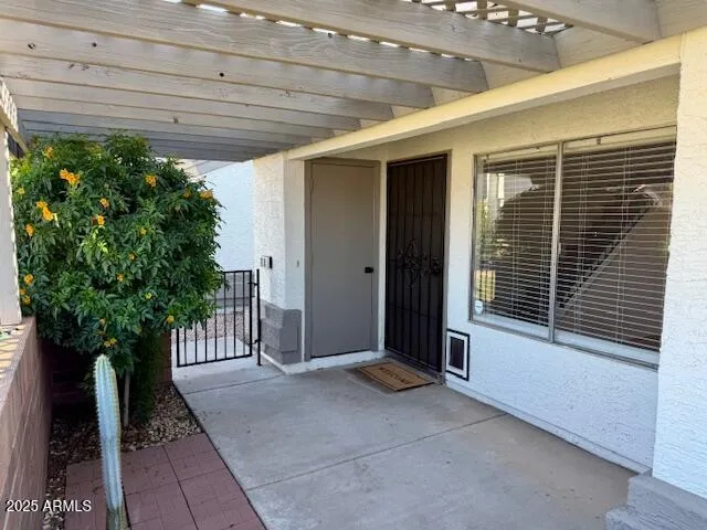 $317,500 | 2201 North Comanche Drive, Unit 1018, Chandler, AZ 85224