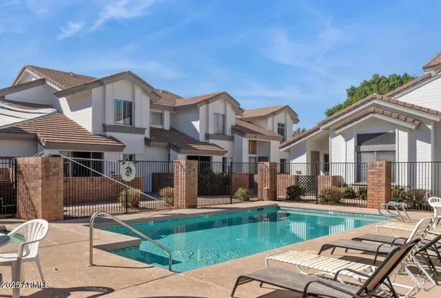 $317,500 | 2201 North Comanche Drive, Unit 1018, Chandler, AZ 85224