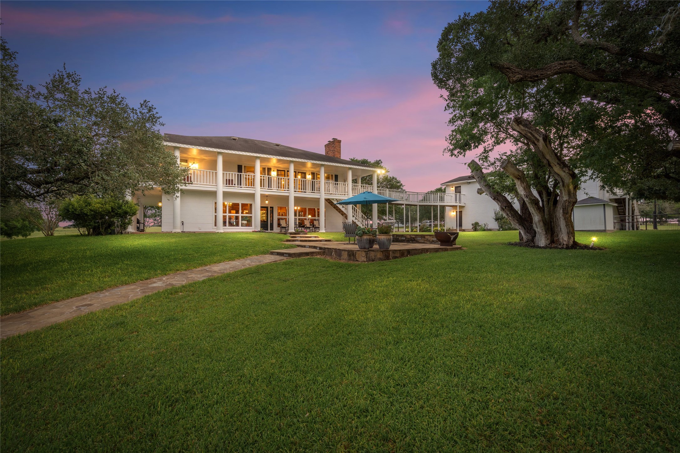 7023 Wolters Road Schulenburg, TX 78956 - Photo 8 of 49 a view of a house with a big yard