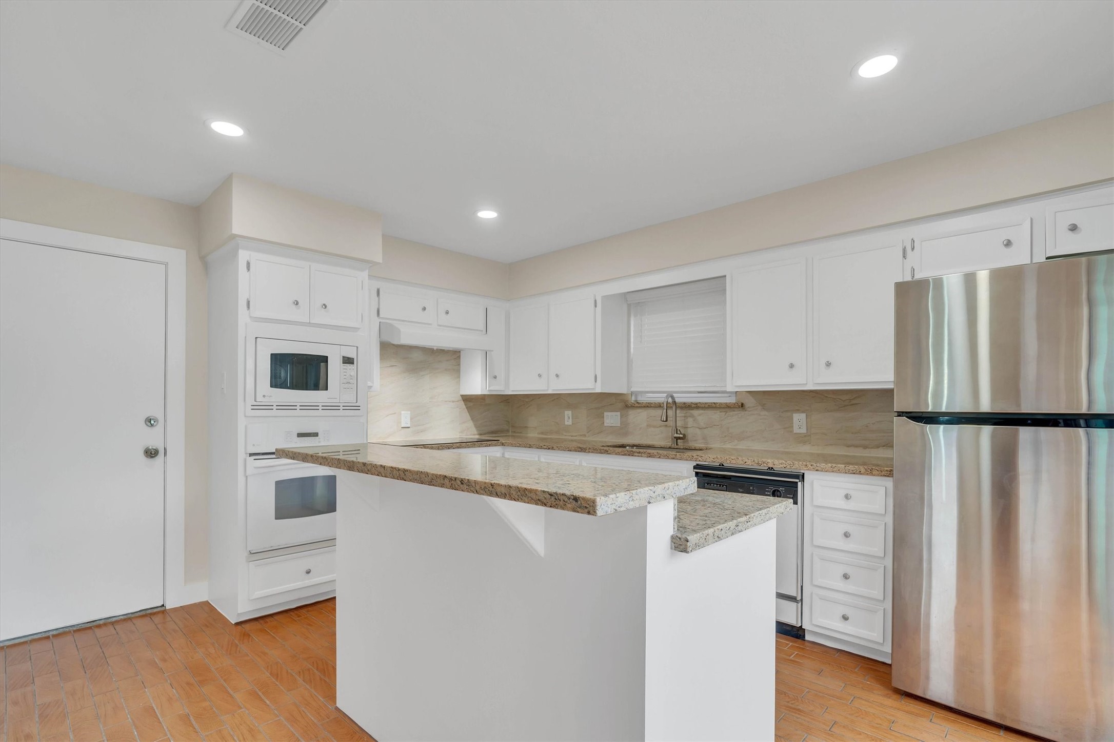 2163 Paso Rello Drive Houston, TX 77077 - Photo 16 of 45
