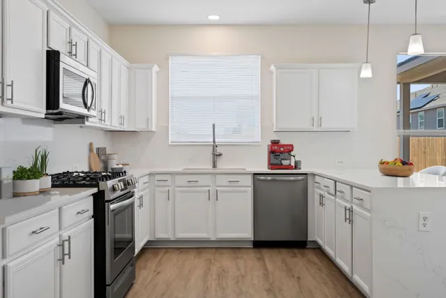 $2,200 | 101 Redwood Drive, Kyle, TX 78640