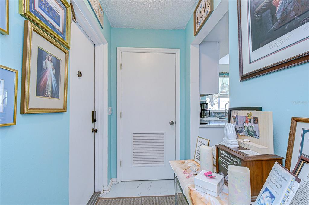 9700 Starkey Road, Unit 111 Seminole, FL 33777 - Photo 7 of 46