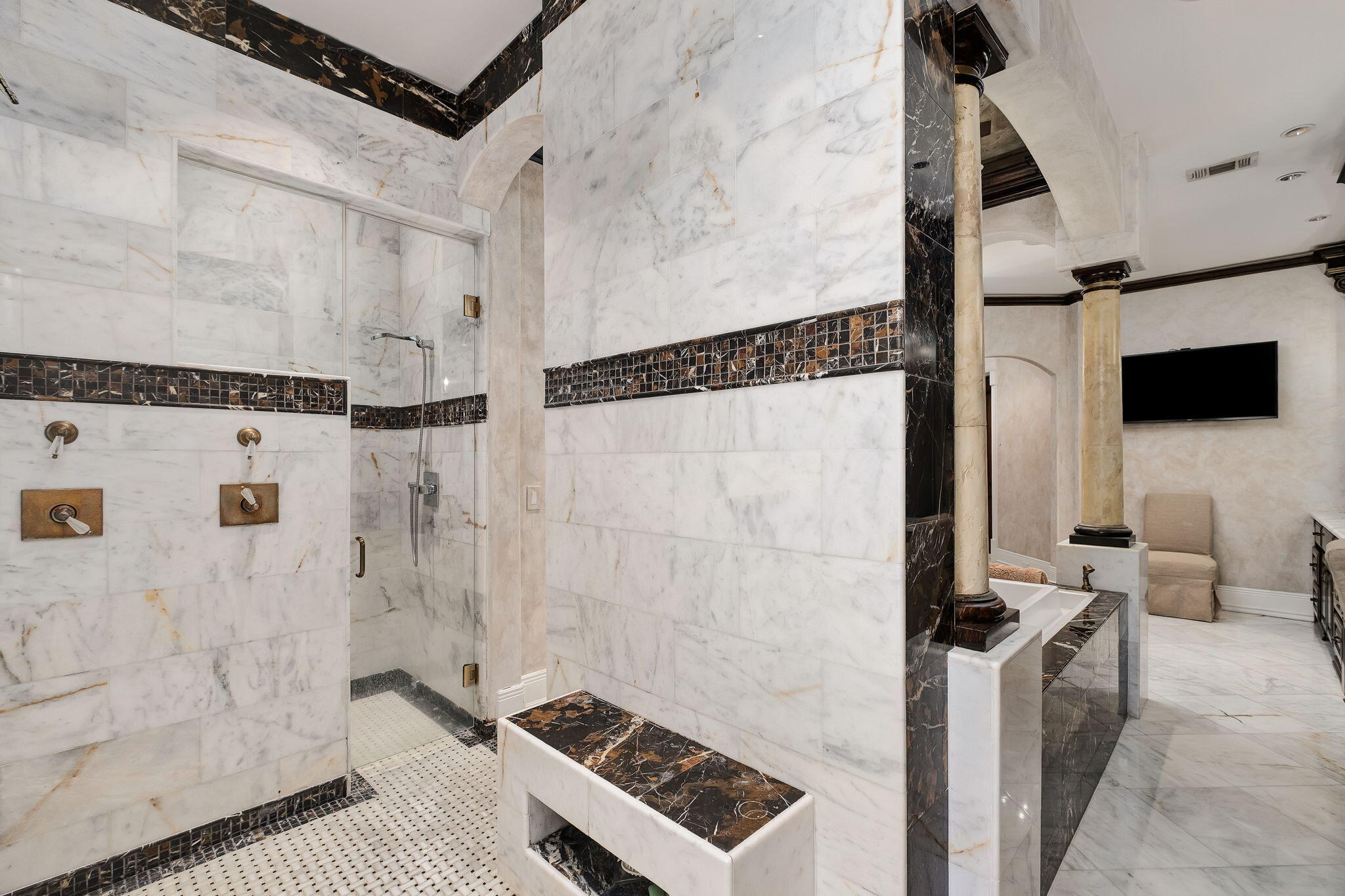 437 Admiral Court Destin, FL 32541 - Photo 37 of 100 Master Bathroom