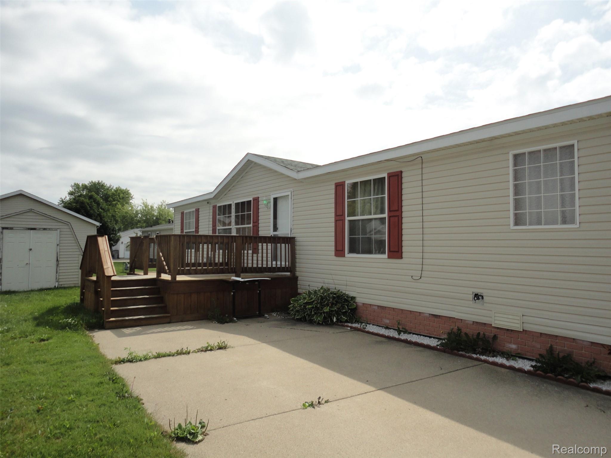 3954 Ryans Ridge Monroe, MI 48161 - Photo 23 of 28 Large deck