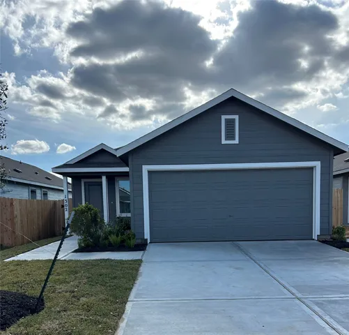 a view of backyard of house