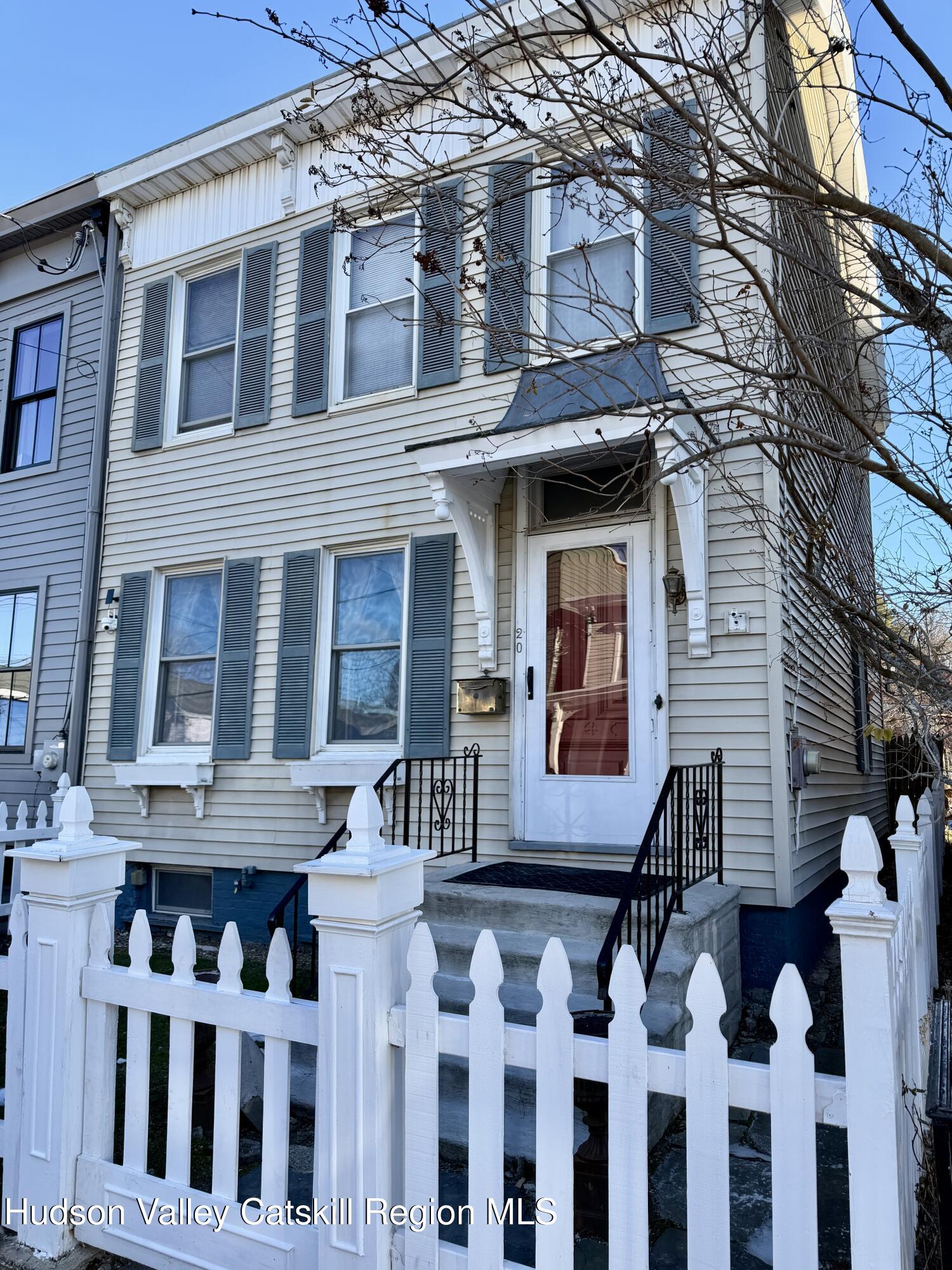 20 8th Street Hudson, NY 12534 - Photo 3 of 29 IMG_6781