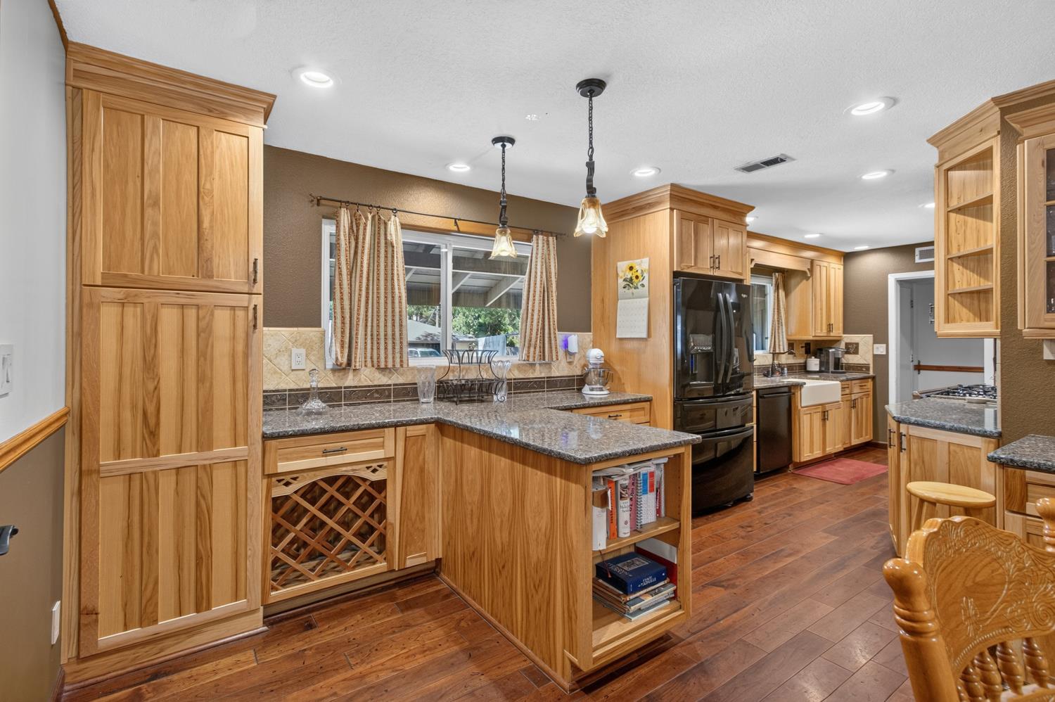 5000 Patric Way Carmichael, CA 95608 - Photo 15 of 51 Gallery Image 15